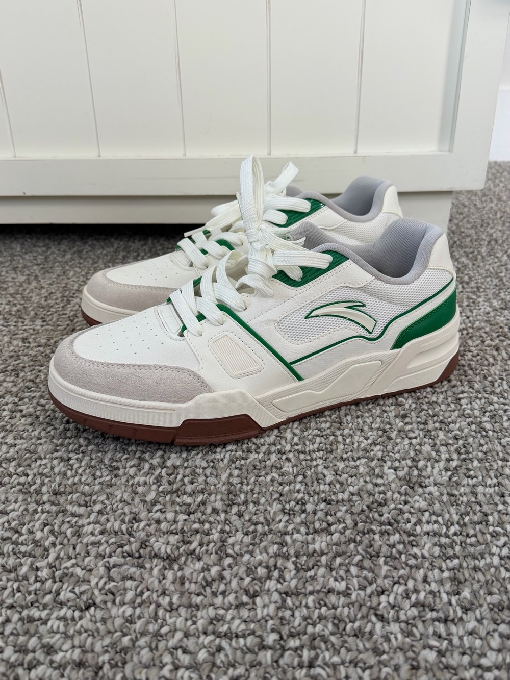 ANTA NWOB Men’s White & Green Athletic Sneakers Size 11